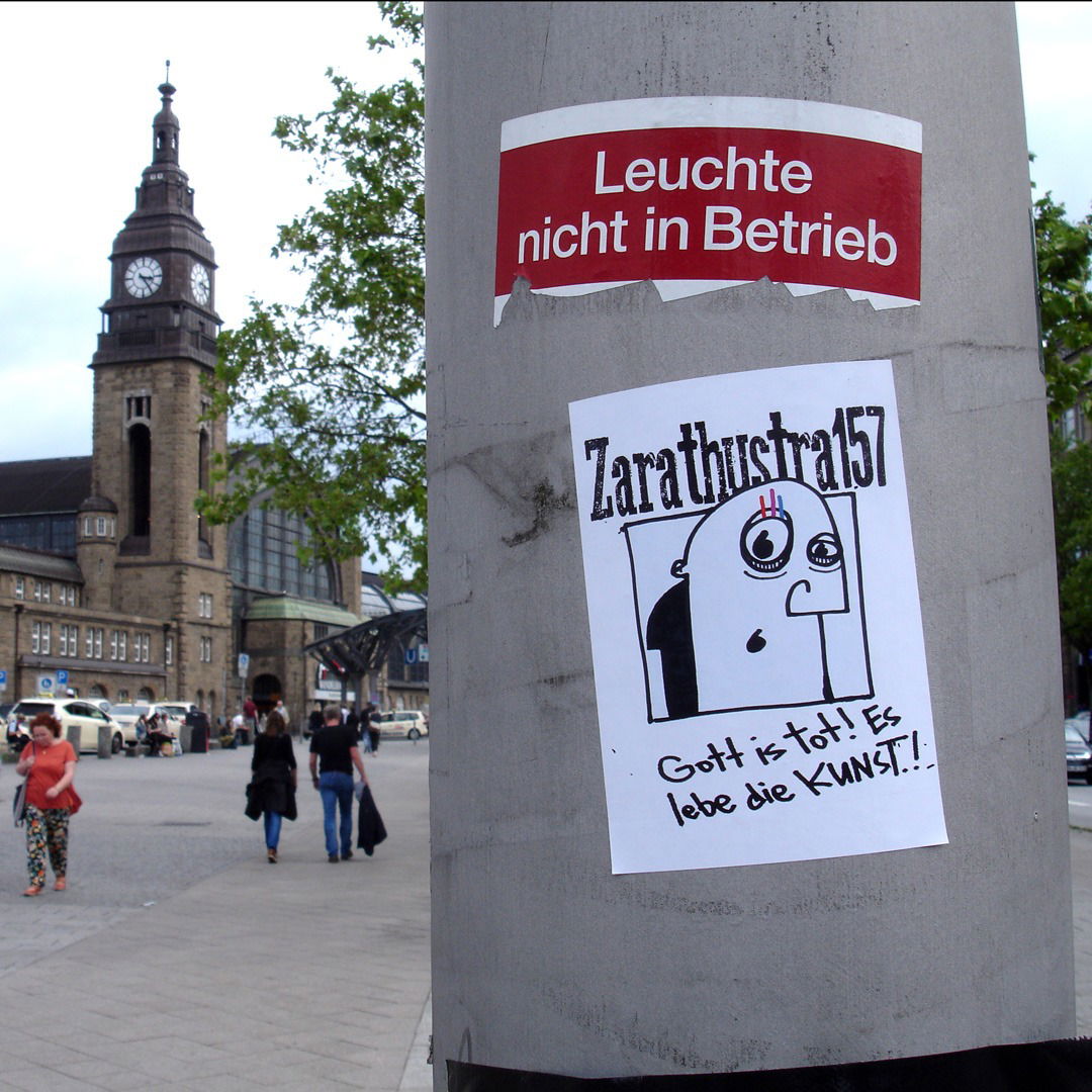 Graffiti Street Art in Hamburg - Photo by Zeitzeuge - Zarathustra157, gottistot, stickerart (2017)
