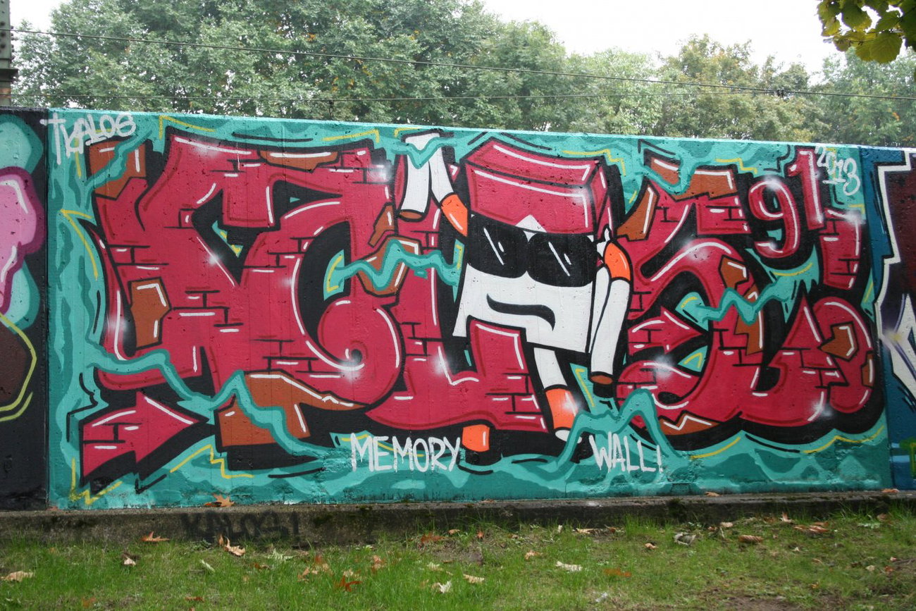 Graffiti Wall in Dortmund - Photo by ZerOne - KALOS (2013)