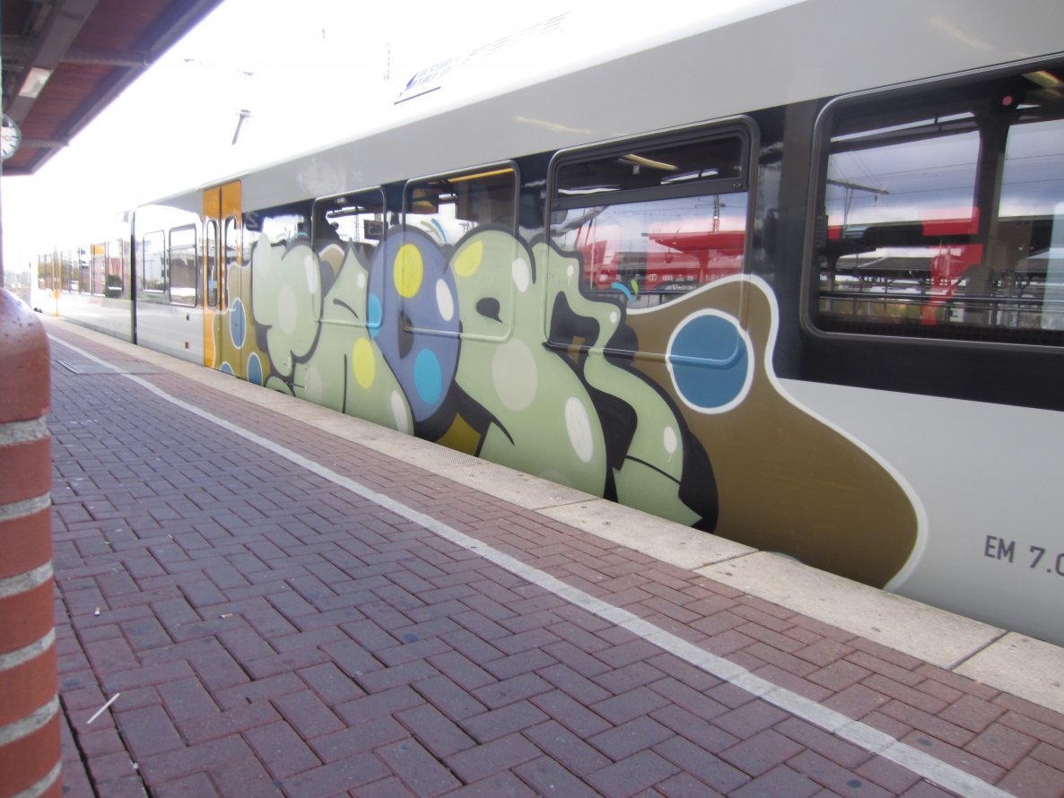 Graffiti Train in Dortmund - Photo by ZerOne - TAPS (2013)