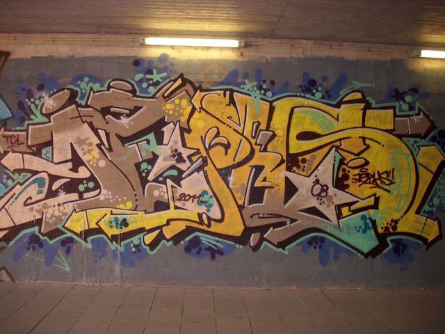 Graffiti Wall in München - Photo by ZeroFuxGiven - Jephs (2011)