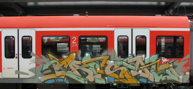 Graffiti Train in München - Photo by ZeroFuxGiven - Capsol (2010)