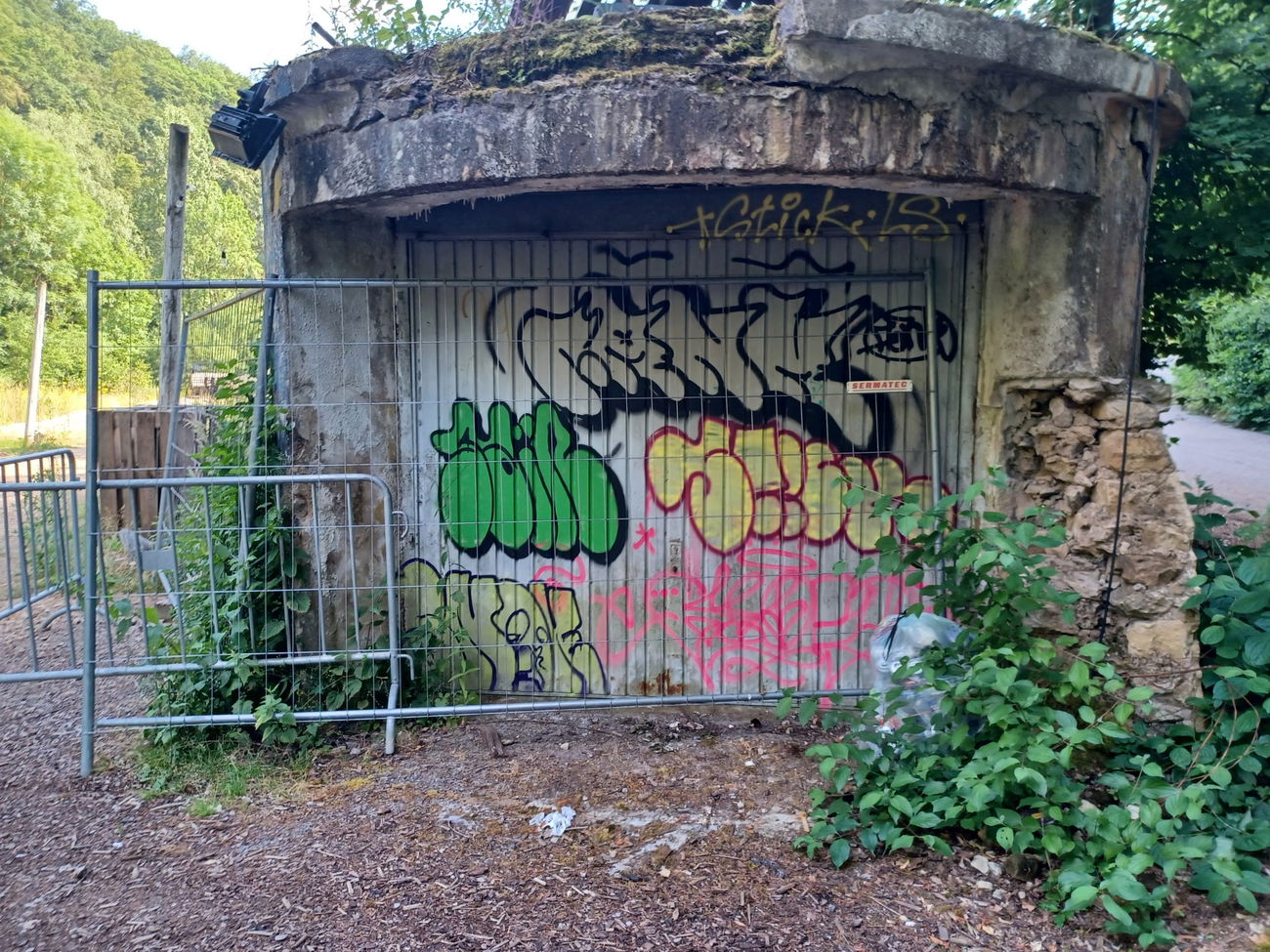 Graffiti Wall in Luxembourg - Photo by ZeroGraffiti - Snok, Stick, Fank