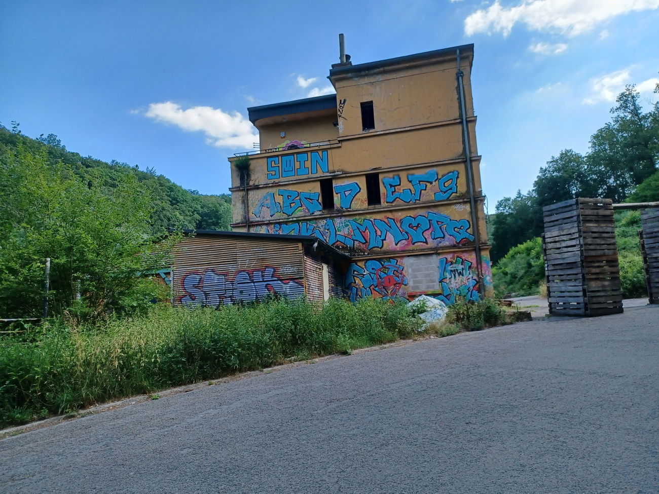 Graffiti Wall in Luxembourg - Photo by ZeroGraffiti - Stick
