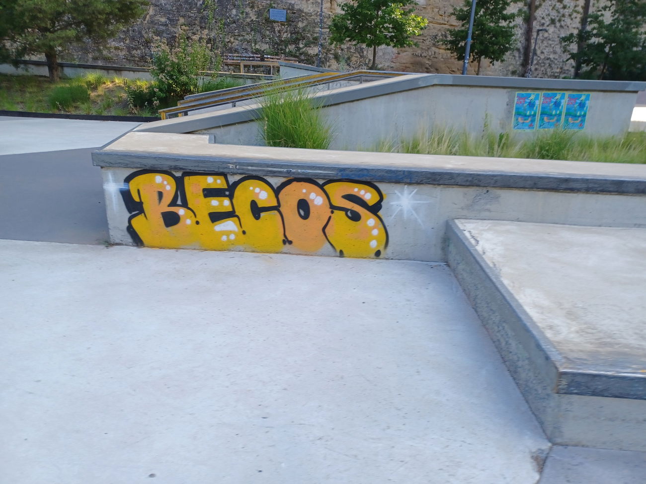 Graffiti Wall in Luxembourg - Photo by ZeroGraffiti - Becos