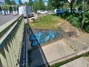 Graffiti Wall - Photo by ZeroGraffiti