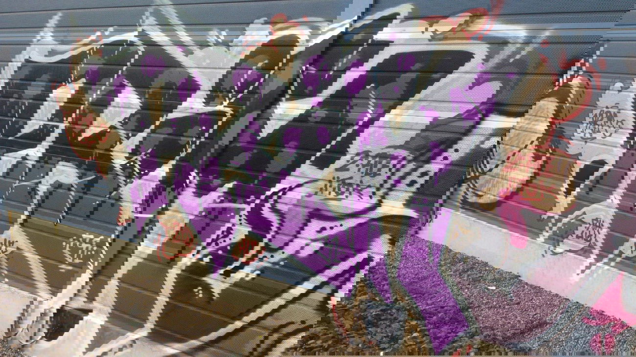 Graffiti Bombing - Photo by ZeroYD