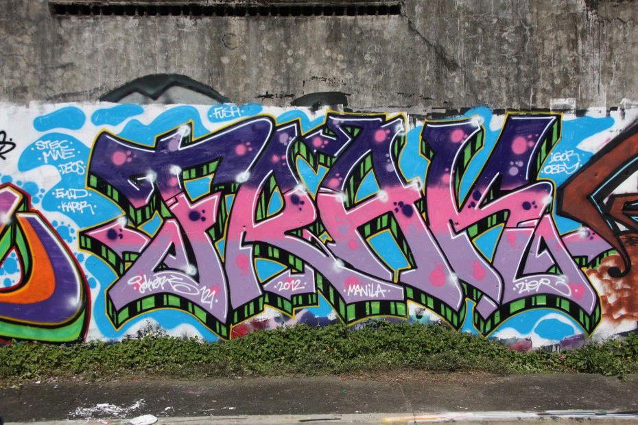 Graffiti Wall in Manila - Photo by ZiER - frak, jks, jks121 (2012)
