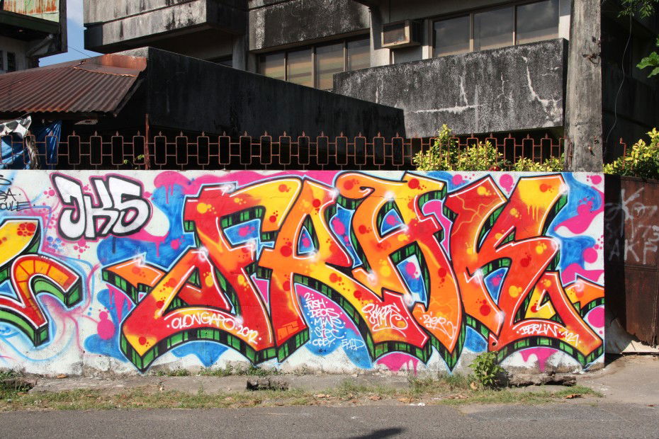 Graffiti Wall in Olongapo City - Photo by ZiER - frak, jks, jks121 (2012)