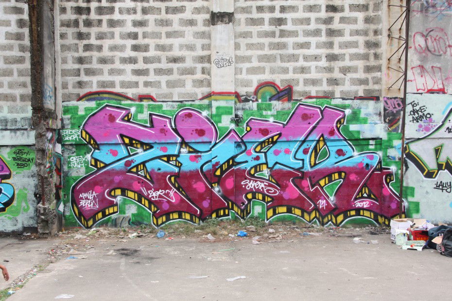 Graffiti Wall - Photo by ZiER - zier, jks, jks121 (2012)