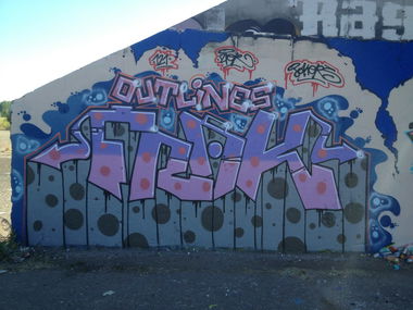 Graffiti Wall in Berlin - Photo by ZiER - frak, jokers, jokas (2013)