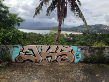 Graffiti Bombing - Photo by ZiER - Zier, jks, jks121 (2013)