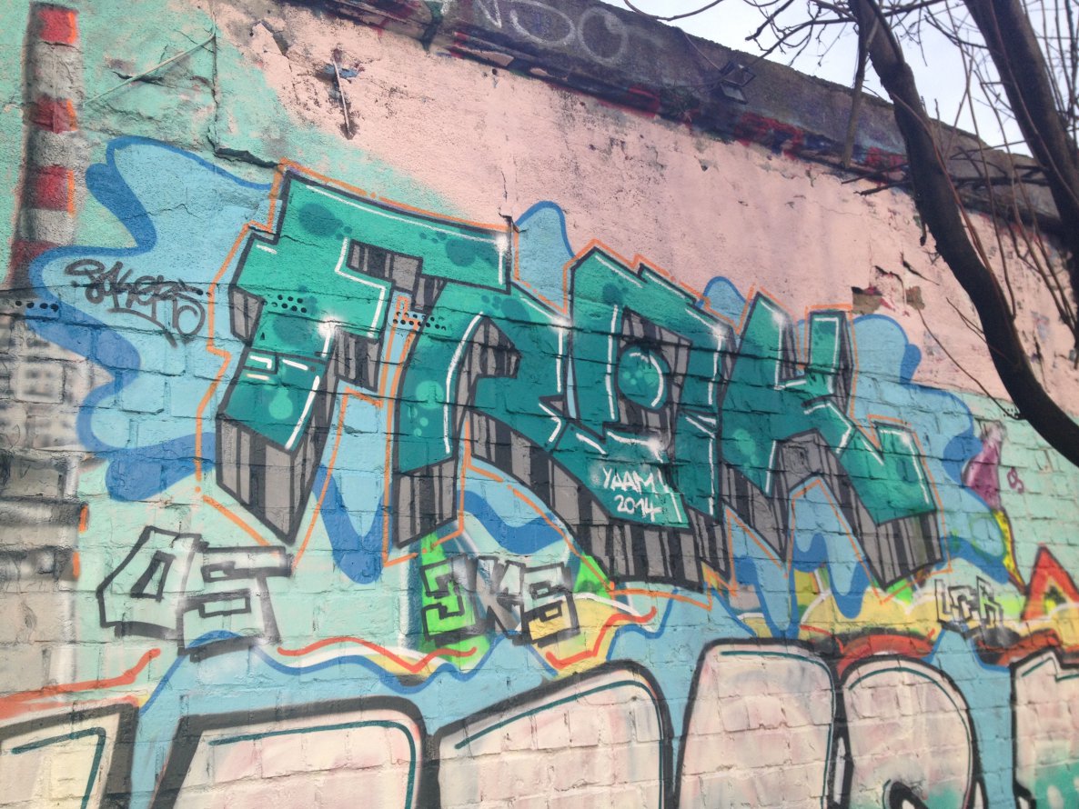 Graffiti Wall in Berlin - Photo by ZiER - frak, jks, jks121 (2014)