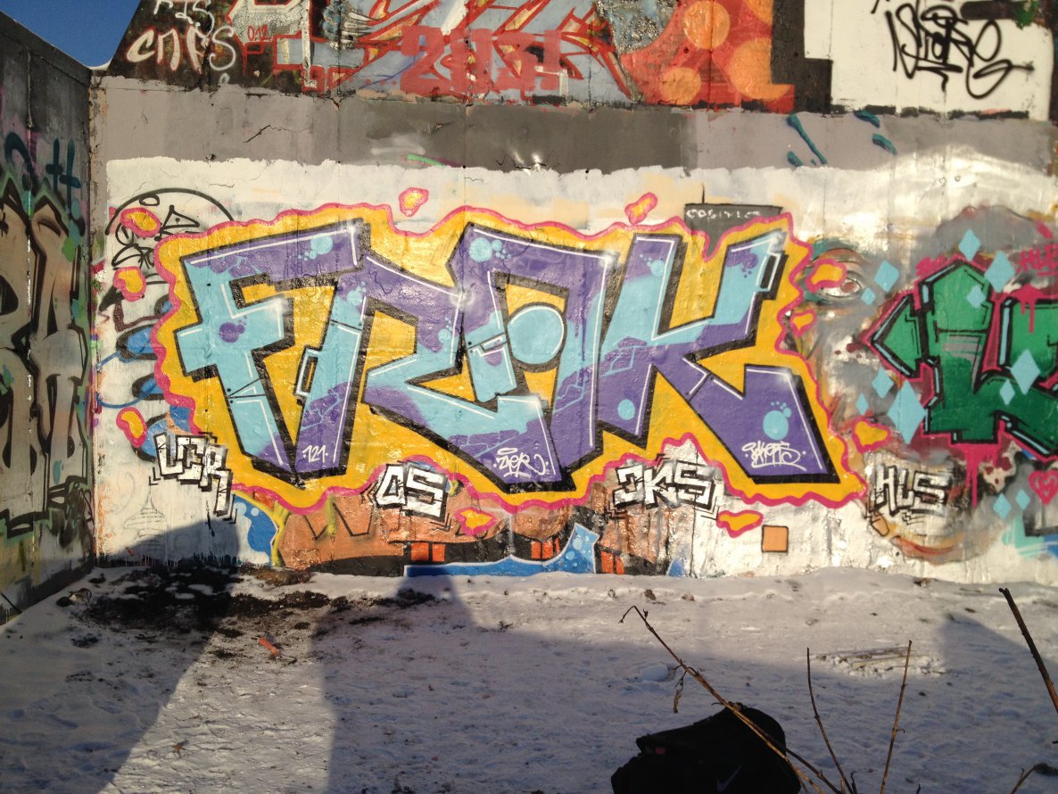 Graffiti Wall in Berlin - Photo by ZiER - frak, zier, cier (2014)