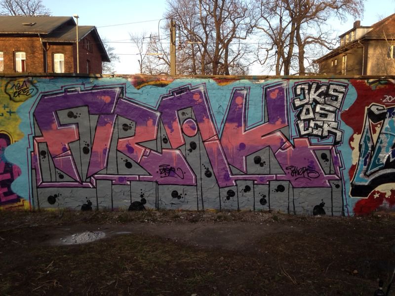 Graffiti Wall in Berlin - Photo by ZiER - frak, zier, cier (2014)