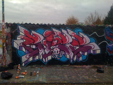 Graffiti Wall - Photo by Zipe196 - sipe, zipe, akf (2013)