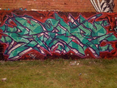 Graffiti Wall - Photo by Zipe196 - sipe, zipe, mrb