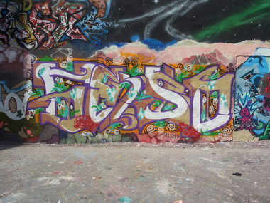 Graffiti Wall - Photo by Zivilpolizist - UHUS, UHU, UHUZ