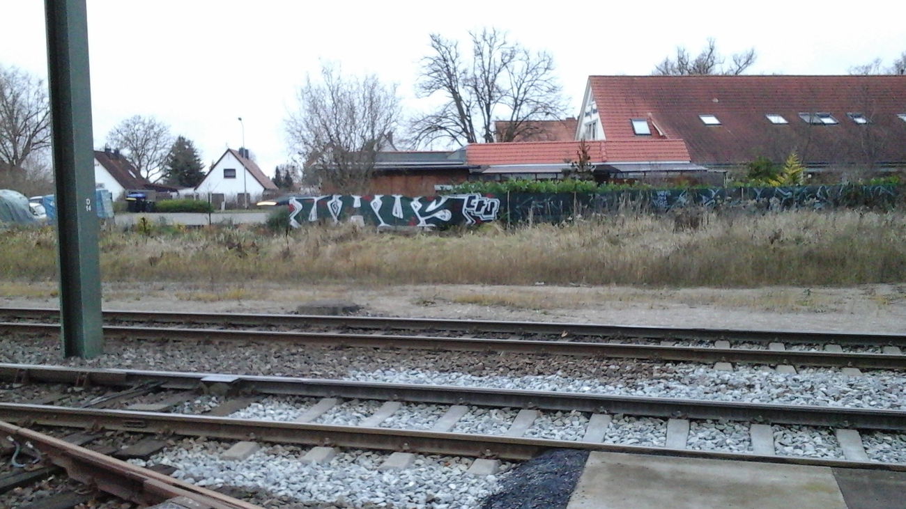 Graffiti Bombing - Photo by Zivilpolizist - UHUS, Uhu, uhuz
