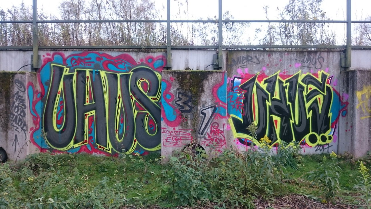 Graffiti Photo by Zivilpolizist - UHUS, UHUS