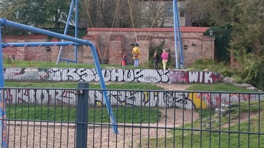 Graffiti Wall - Photo by Zivilpolizist - IKS, UHUS