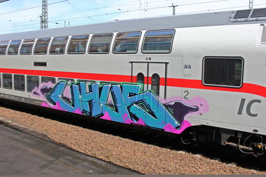Graffiti Train - Photo by Zivilpolizist - UHUS, UHU, UHUZ