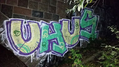 Graffiti Bombing - Photo by Zivilpolizist - uhus, uhuz, Uhu