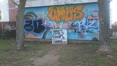 Graffiti Bombing - Photo by Zivilpolizist - UHUS, UHU, UHUZ