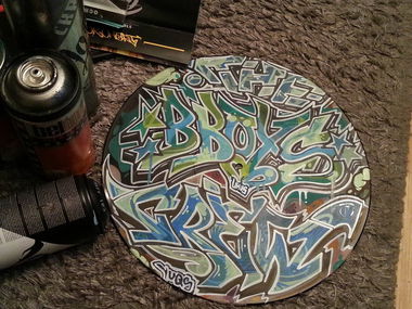 Graffiti Wall in Timbuktu - Photo by Zivilpolizist - vinyl, uhus, uhuz