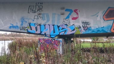 Graffiti Wall - Photo by Zivilpolizist - UHUS