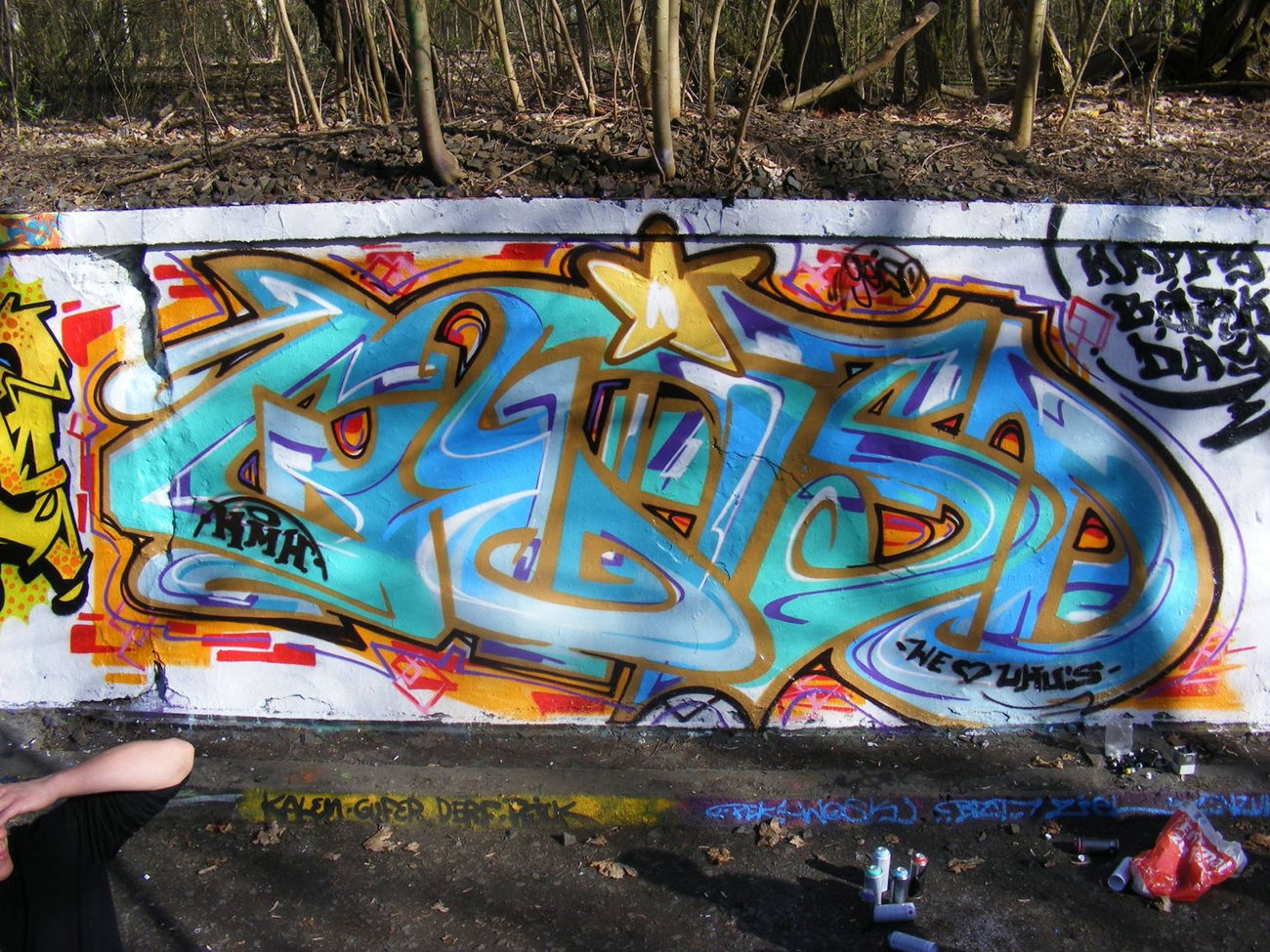 Graffiti Wall - Photo by Zivilpolizist - UHUS, UHU, UHUZ