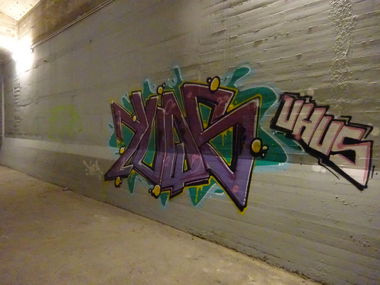Graffiti Bombing - Photo by Zivilpolizist - UHUS, YUQS, YUX