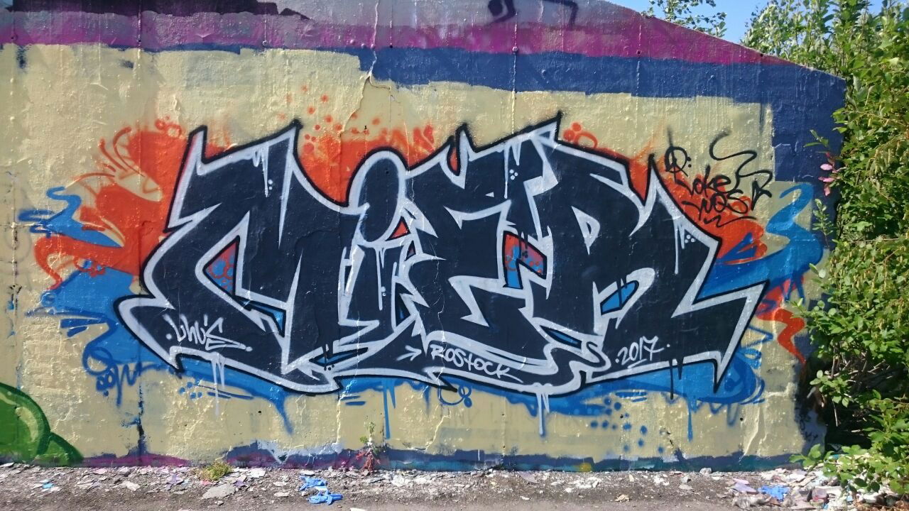 Graffiti Wall - Photo by Zivilpolizist - MIER, BERLIN