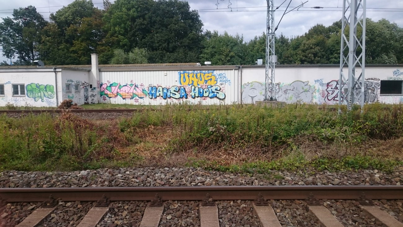 Graffiti Bombing - Photo by Zivilpolizist - UHUS, UHU, Hansa
