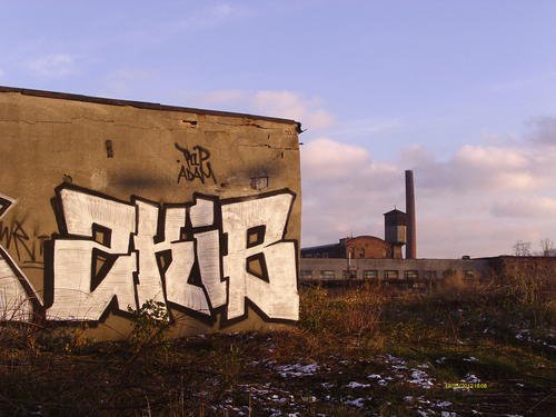 Graffiti Wall - Photo by ZkiB - zkib