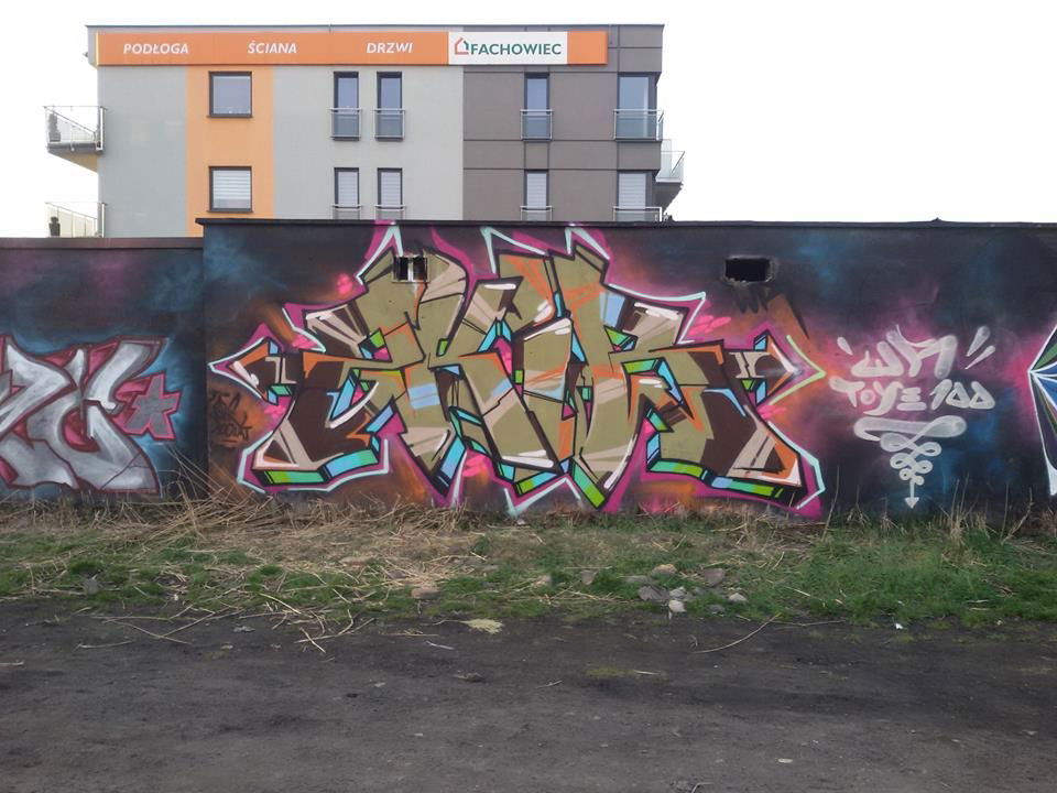 Graffiti Wall - Photo by ZkiB