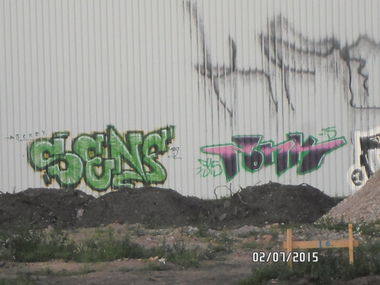 Graffiti Bombing - Photo by Zonker - SenF_ZonK