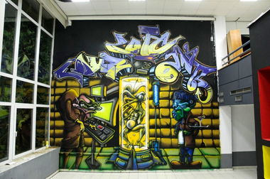 Graffiti Wall in Xanthi - Photo by Zota - zota, besor, sipe (2011)