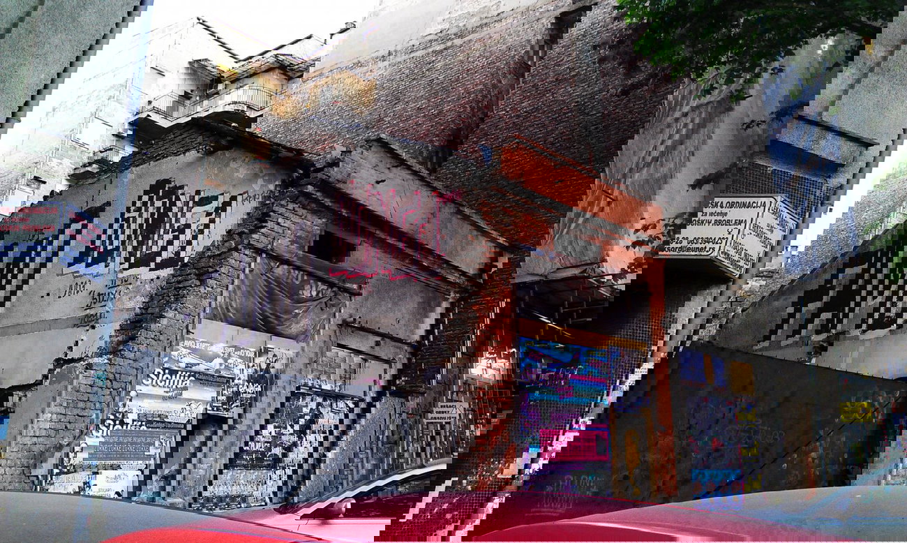 Graffiti Bombing - Photo by ZpsFamo