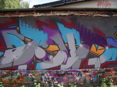 Graffiti Wall - Photo by ZweR - ALIVE (2011)