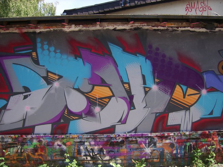 Graffiti Wall - Photo by ZweR - ALIVE (2011)