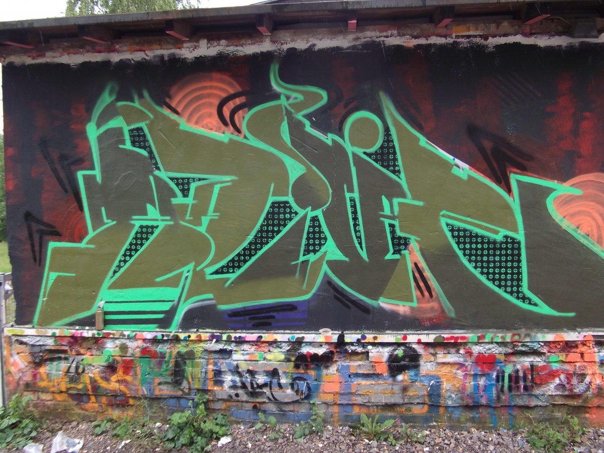 Graffiti Wall - Photo by ZweR - ALIVE (2011)
