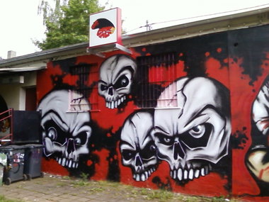 Graffiti Wall - Photo by ZweR - ESTO (2011)