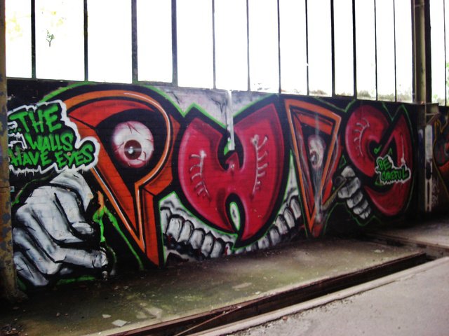 Graffiti Wall - Photo by ZweR - PULS