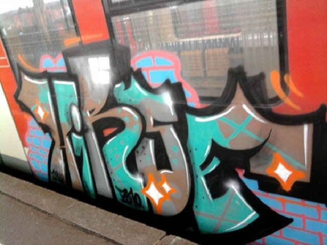 Graffiti Train - Photo by ZweR - HIRSE