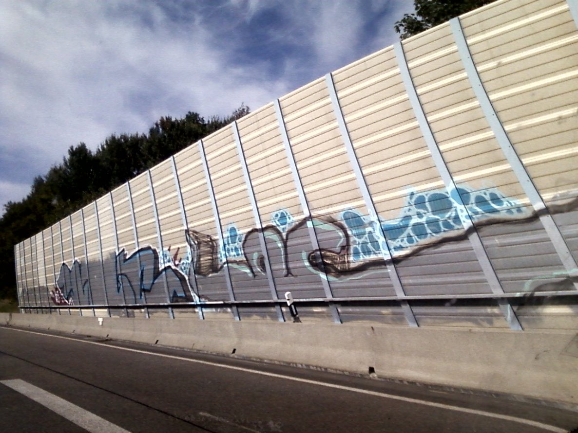 Graffiti Wall - Photo by ZweR - 4LC, VELO