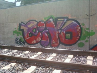 Graffiti Wall - Photo by ZweR - EIYO