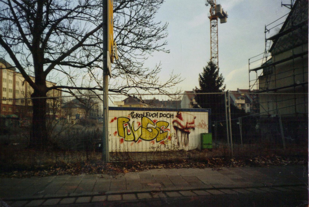 Graffiti Wall - Photo by ZweR - FICKEN, EUCH, DOCH