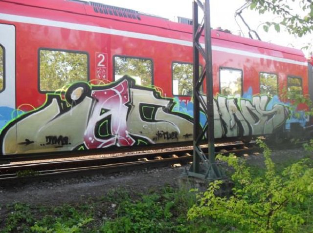 Graffiti Train - Photo by ZweR