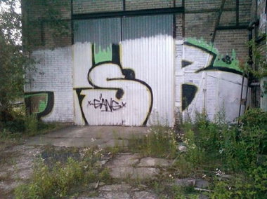 Graffiti Bombing - Photo by ZweR