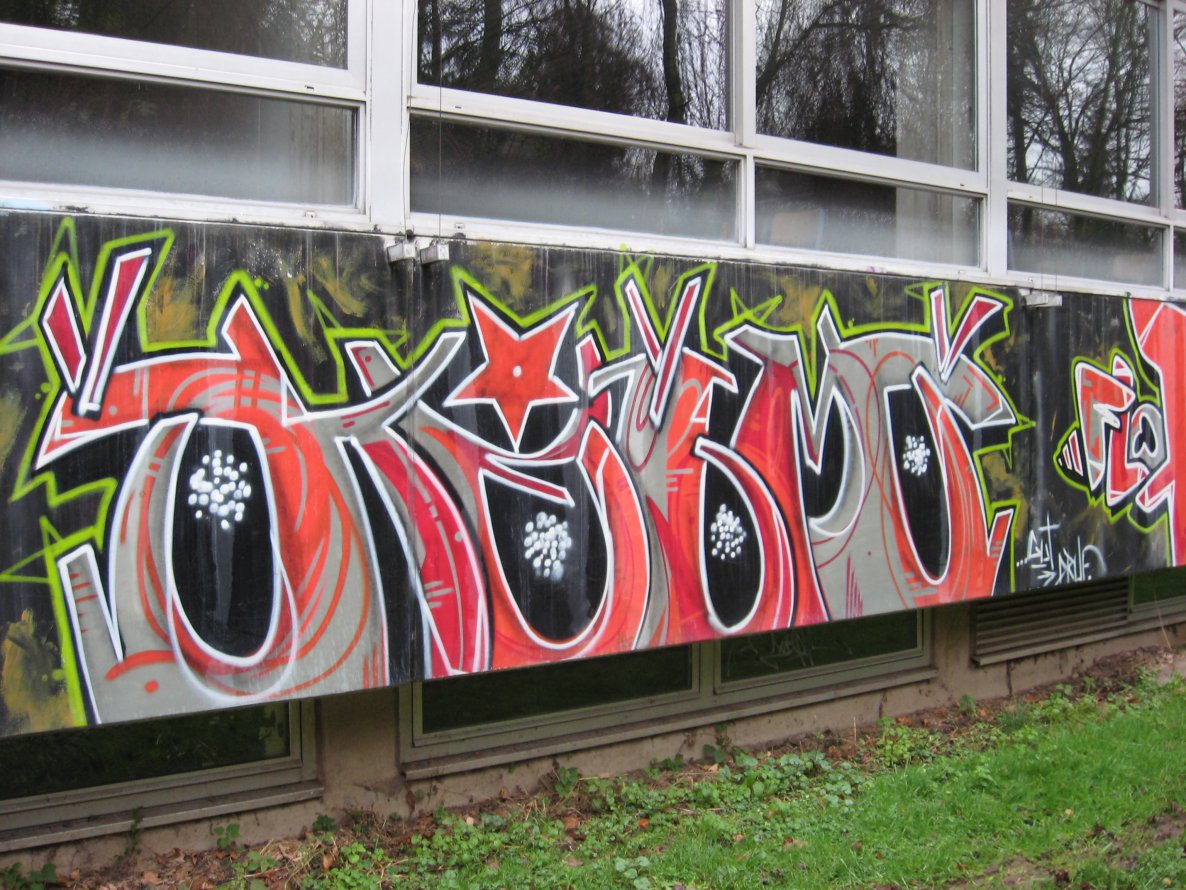Graffiti Wall - Photo by ZweR